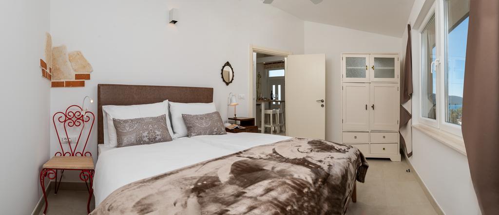 Arka Trogir Apartments - سيغيت فغانييتْسا المظهر الخارجي الصورة