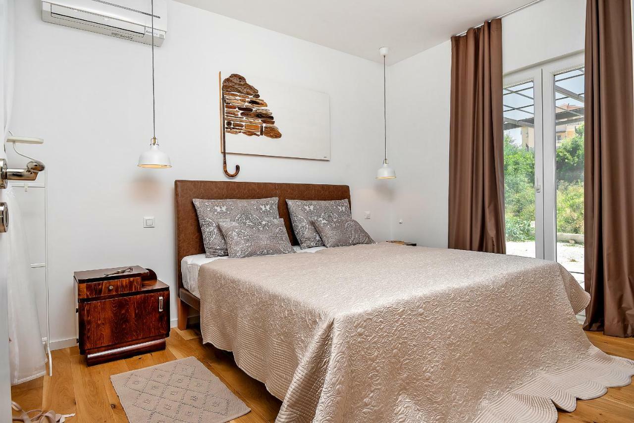 Arka Trogir Apartments - سيغيت فغانييتْسا المظهر الخارجي الصورة