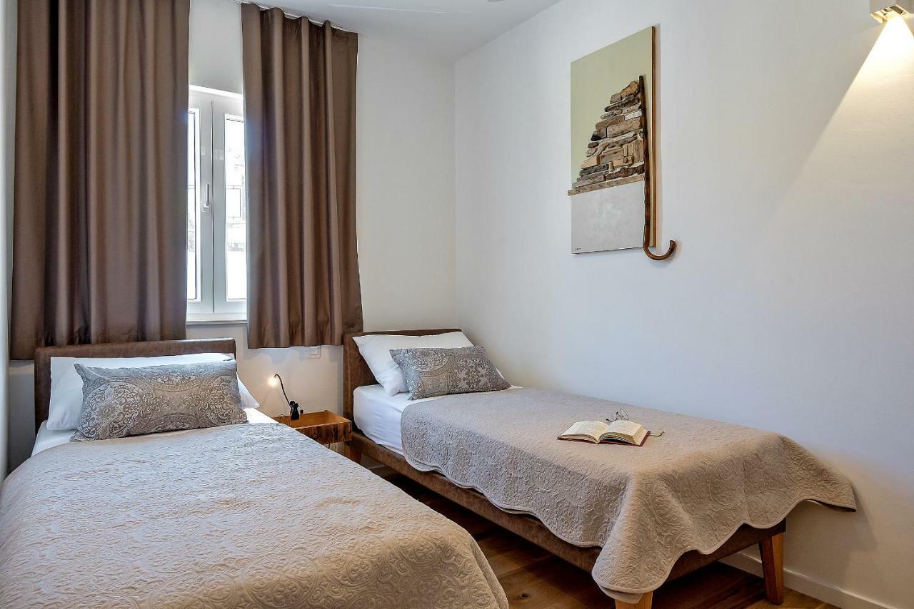 Arka Trogir Apartments - سيغيت فغانييتْسا المظهر الخارجي الصورة